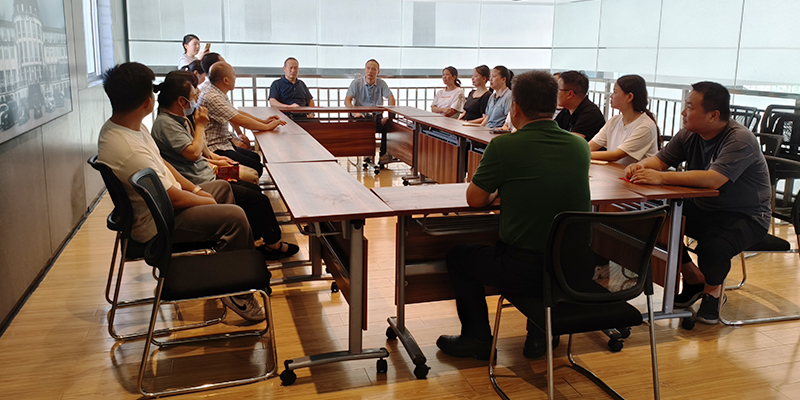 世紀(jì)特邦員工留影